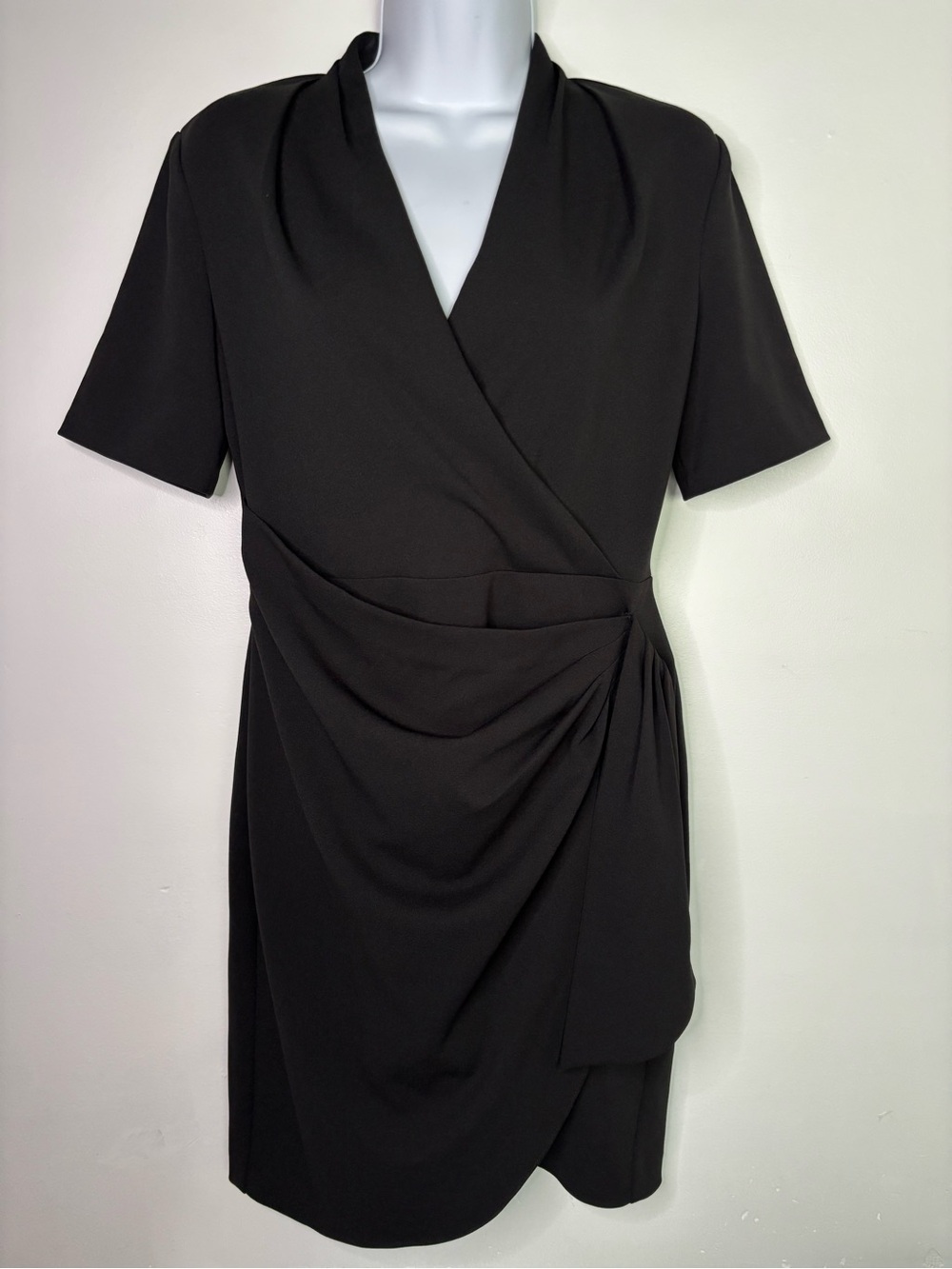 DKNY Black V-Neck Side-Ruched Faux-Wrap Dress Size 4